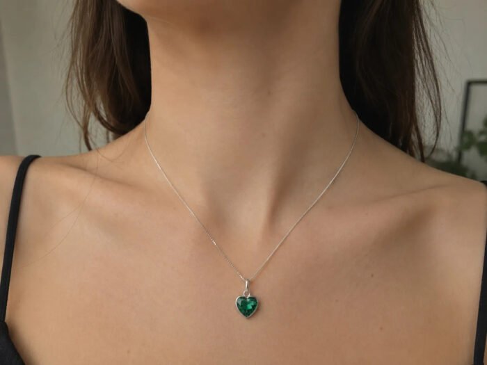 Colar Feminino Ponto De Luz Coracao Prata 925 Caixinha Verde - Imagem 3
